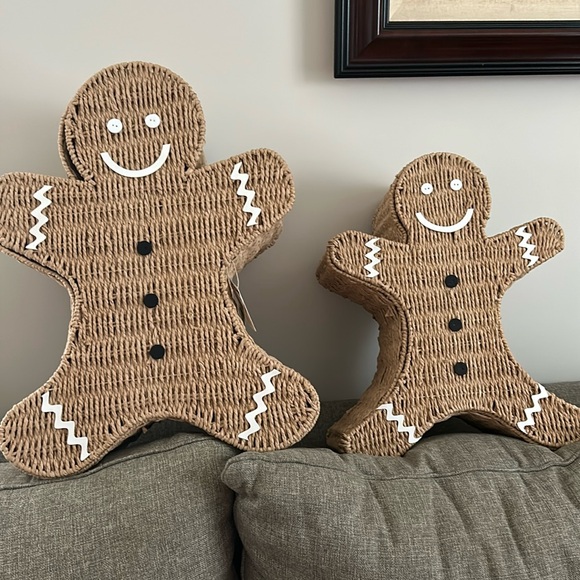 Gingerbread Wicker Baskets - Picture 1 of 16